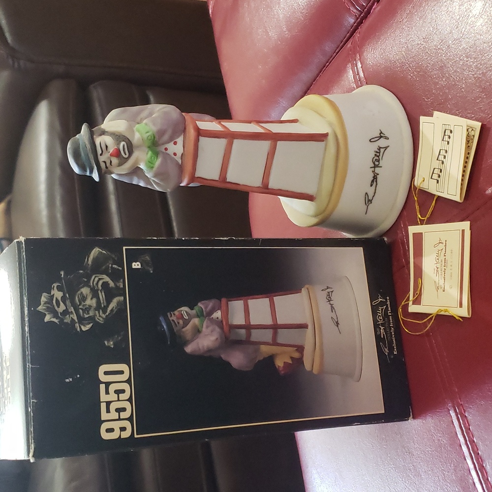 Emmett Kelly, Jr. Figurine